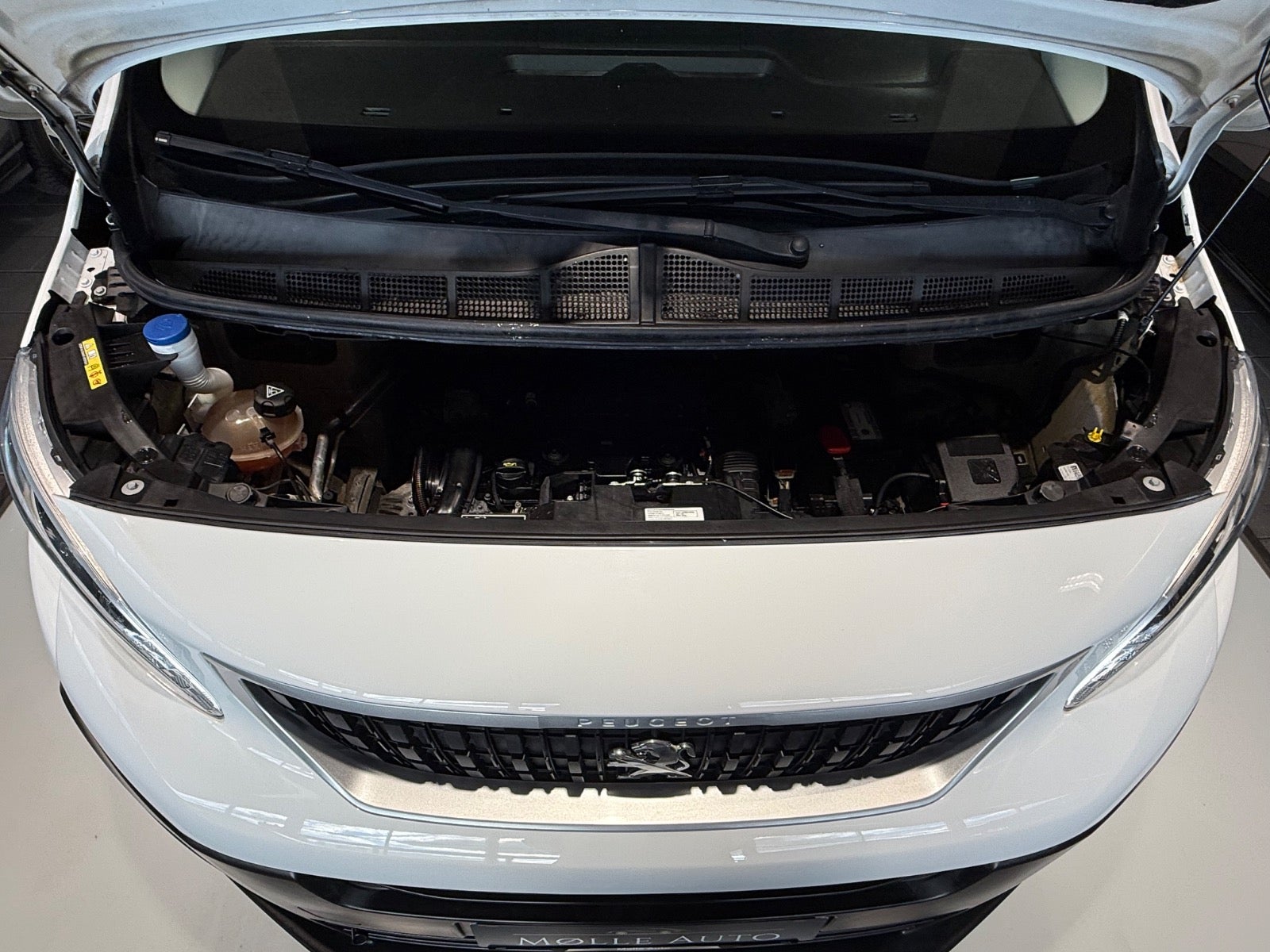 Billede af Peugeot Expert 1,6 BlueHDi 115 L2 Plus Van