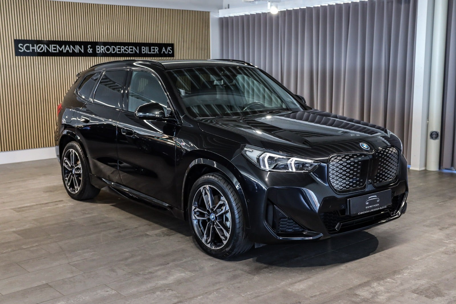 Billede af BMW iX1  xDrive30 M-Sport
