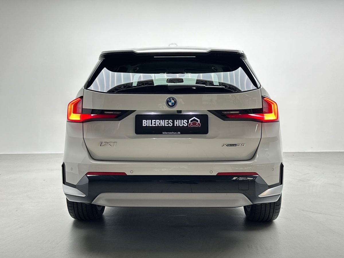 BMW iX1 eDrive20 X-Line billede 7