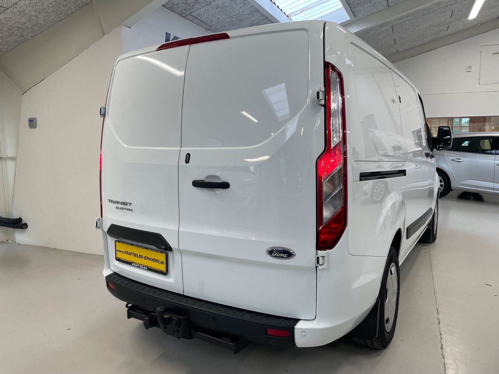 Billede af Ford Transit Custom 300L 2,0 TDCi 130 Trend aut.