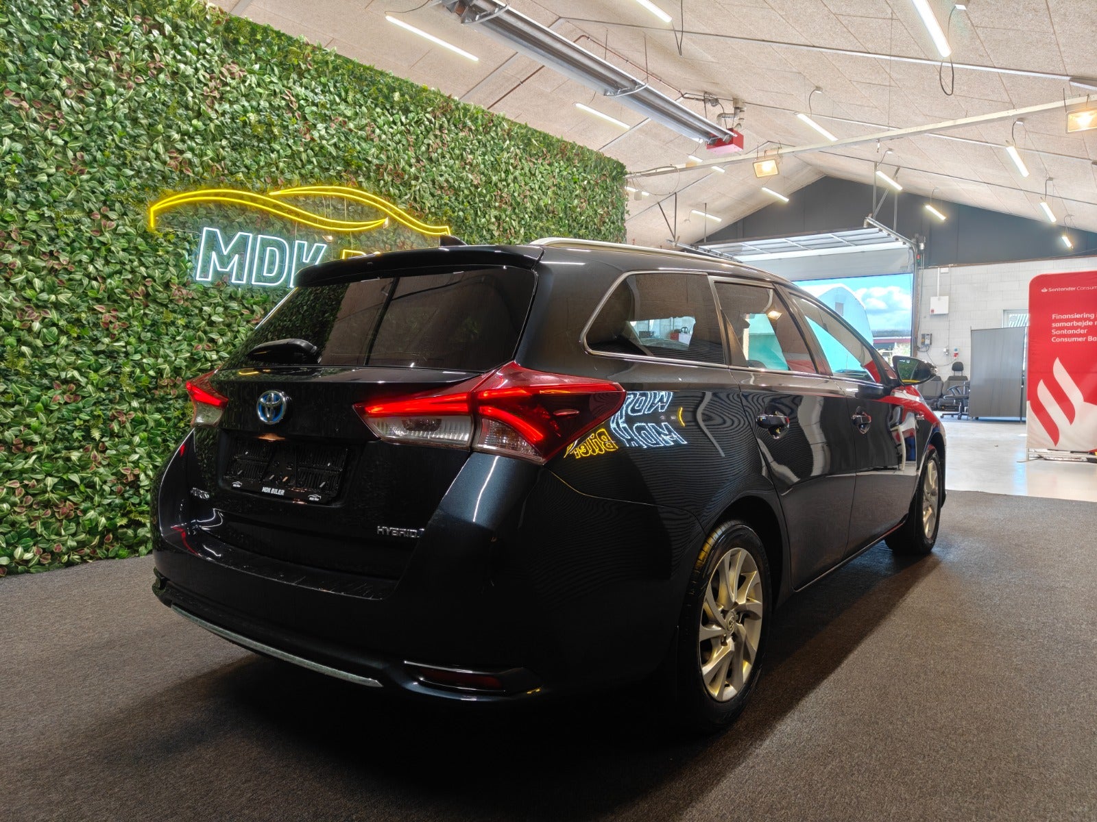 Billede af Toyota Auris 1,8 Hybrid H2 Touring Sports CVT