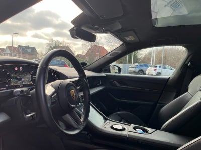 Porsche Taycan Turbo S Performance+ Cross Turismo