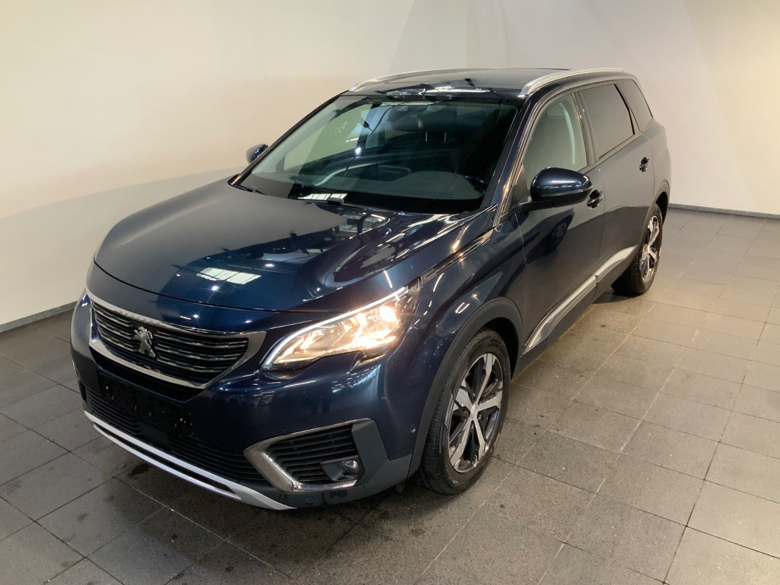 Peugeot 5008 (1/8)
