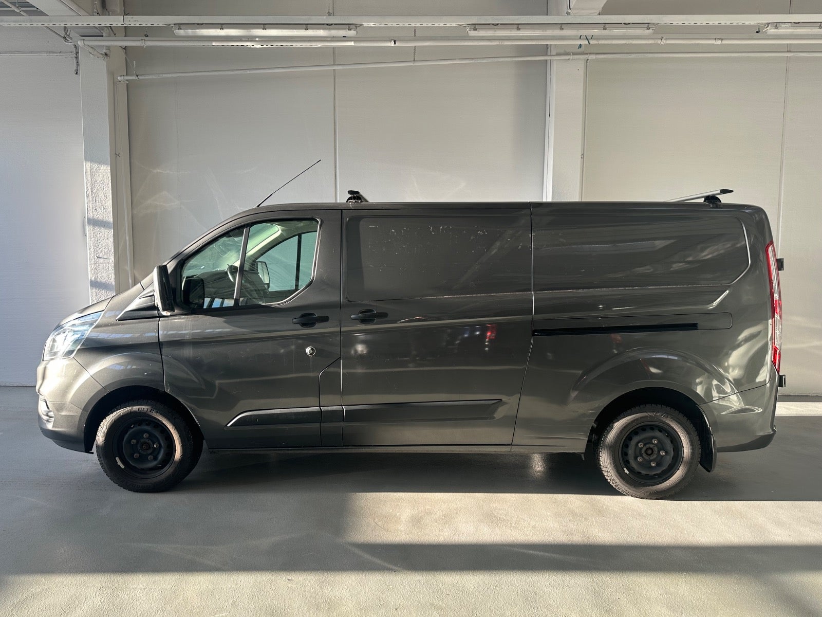 Billede af Ford Transit Custom 300L 2,0 TDCi 170 Trend