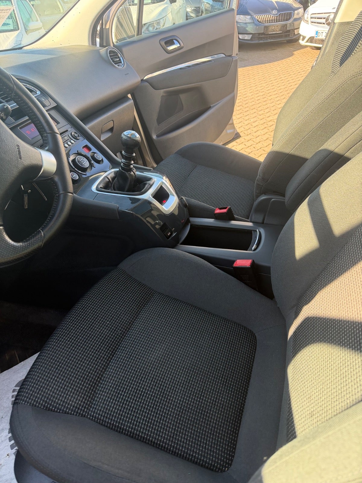 Peugeot 5008 BlueHDi 150 Style 7prs - billede 4