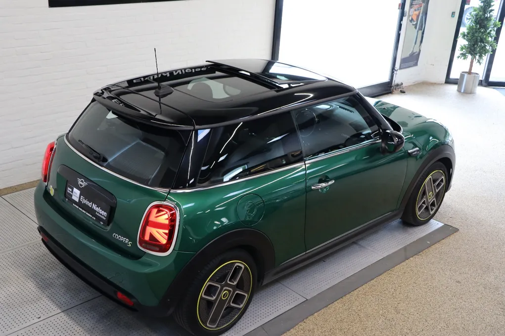 MINI Cooper SE Camden Edition