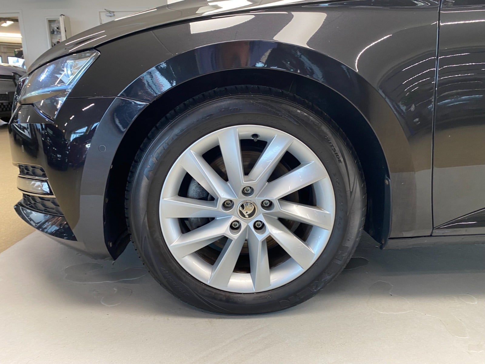 Billede af Skoda Superb 2,0 TDi 190 Business Executive Combi DSG