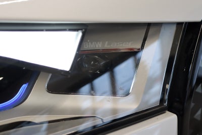 BMW iX xDrive40 Fully Charged