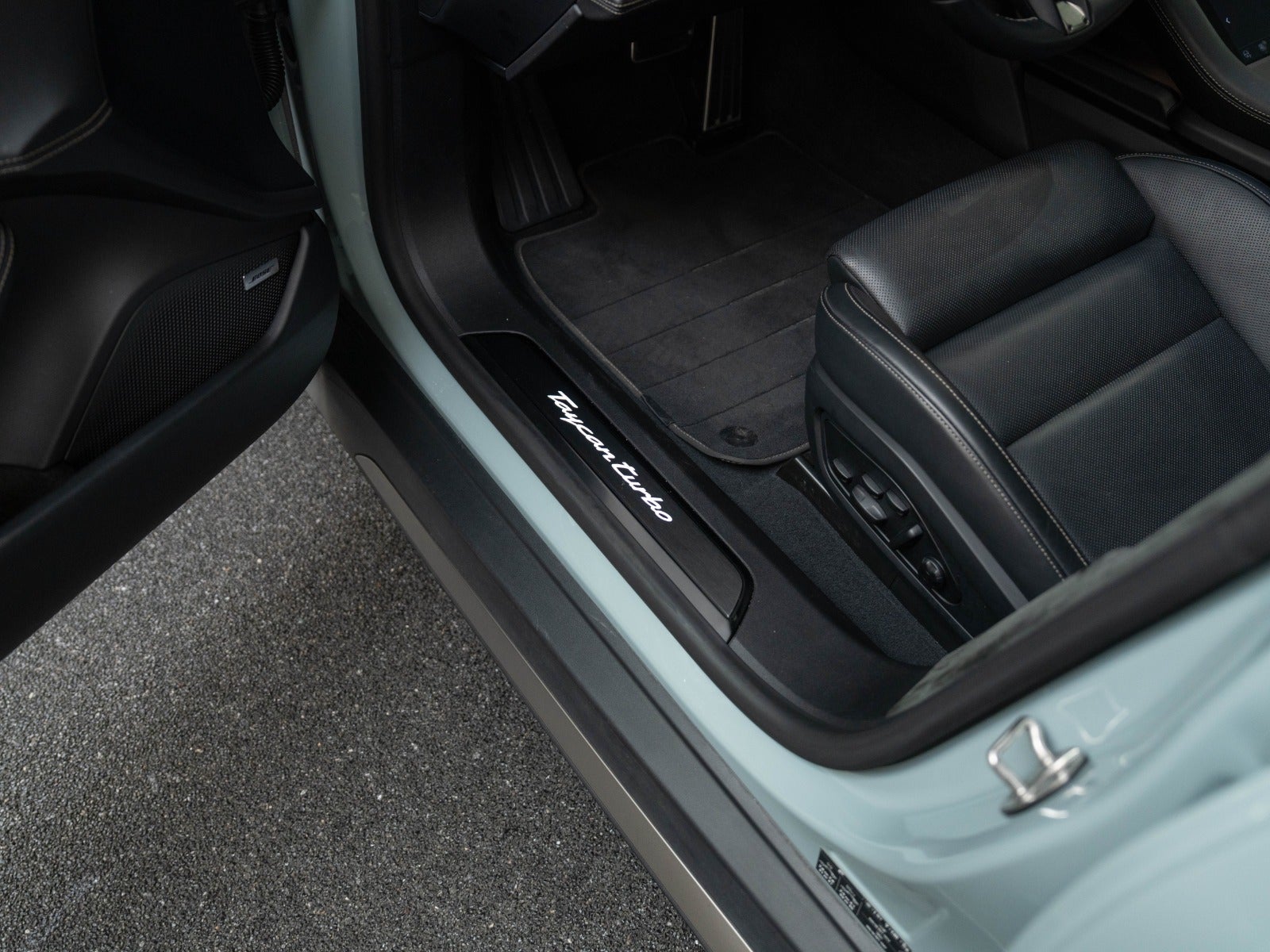 Gallery image 9 of 18