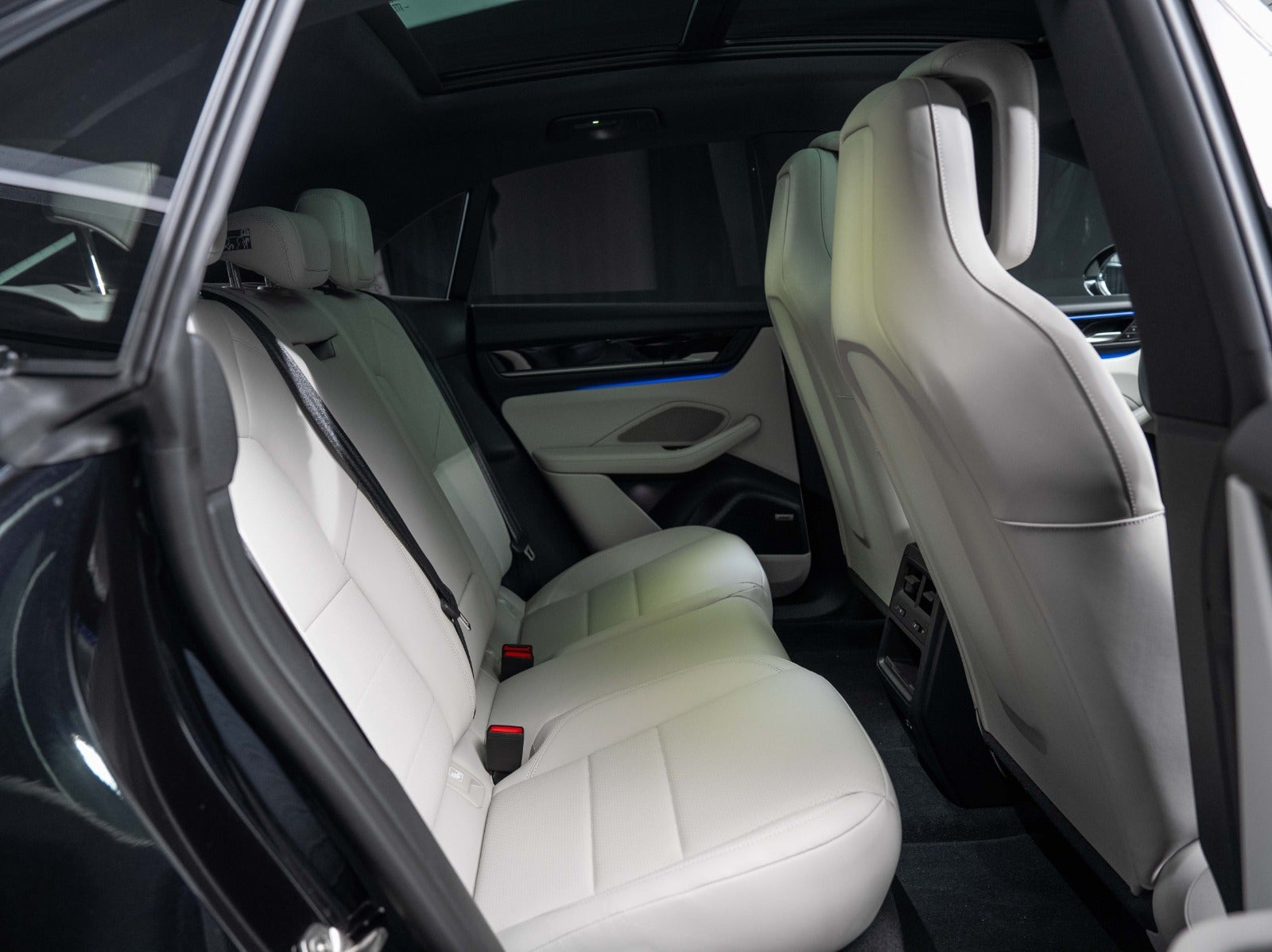 Gallery image 18 of 18