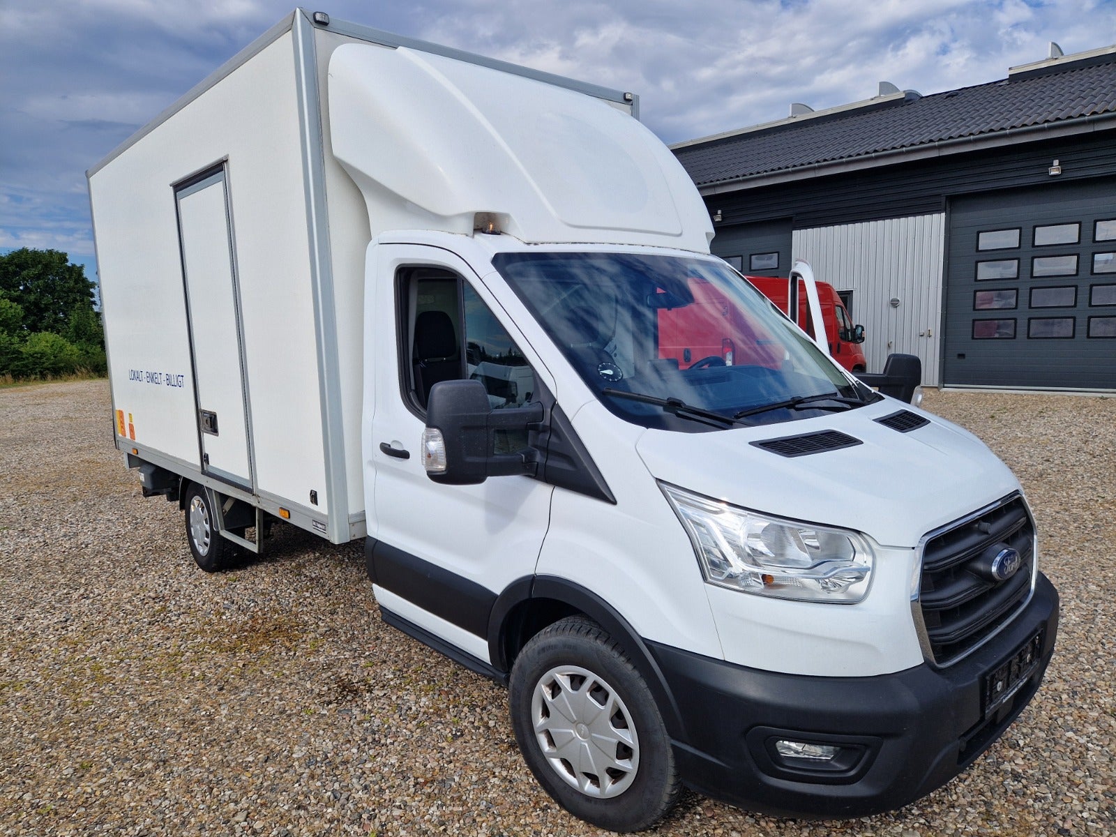 Billede af Ford Transit 350 L4 Chassis 2,0 TDCi 160 Alukasse m/lift FWD