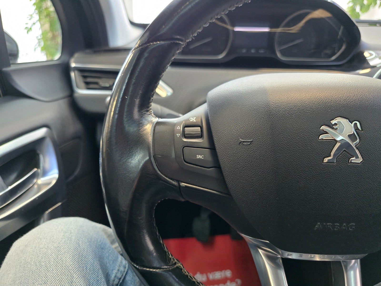 Billede af Peugeot 2008 1,2 e-THP 110 Desire Sky