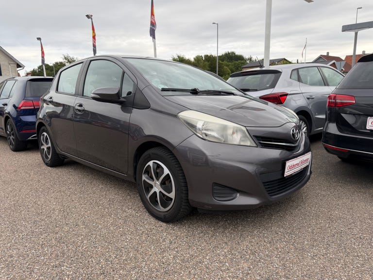 Toyota Yaris VVT-i T1