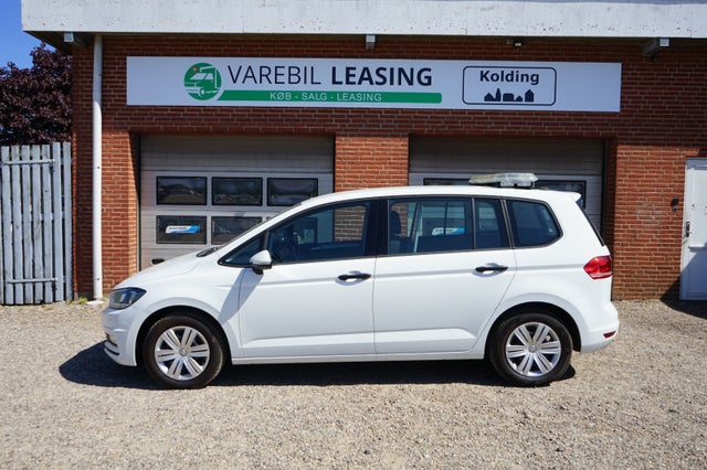 VW Touran 1,6 TDi 110 Trendline DSG Van