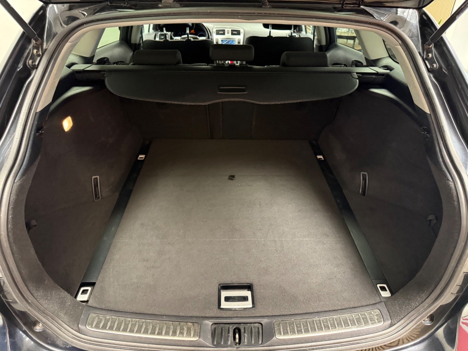 Billede af Toyota Avensis 2,0 D-4D T2 Touch stc.