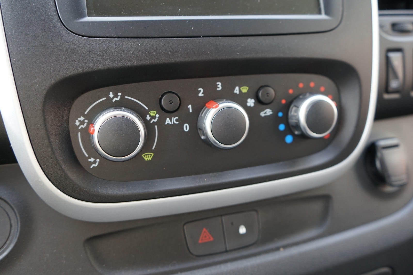 Billede af Renault Trafic T29 2,0 dCi 145 L2H2