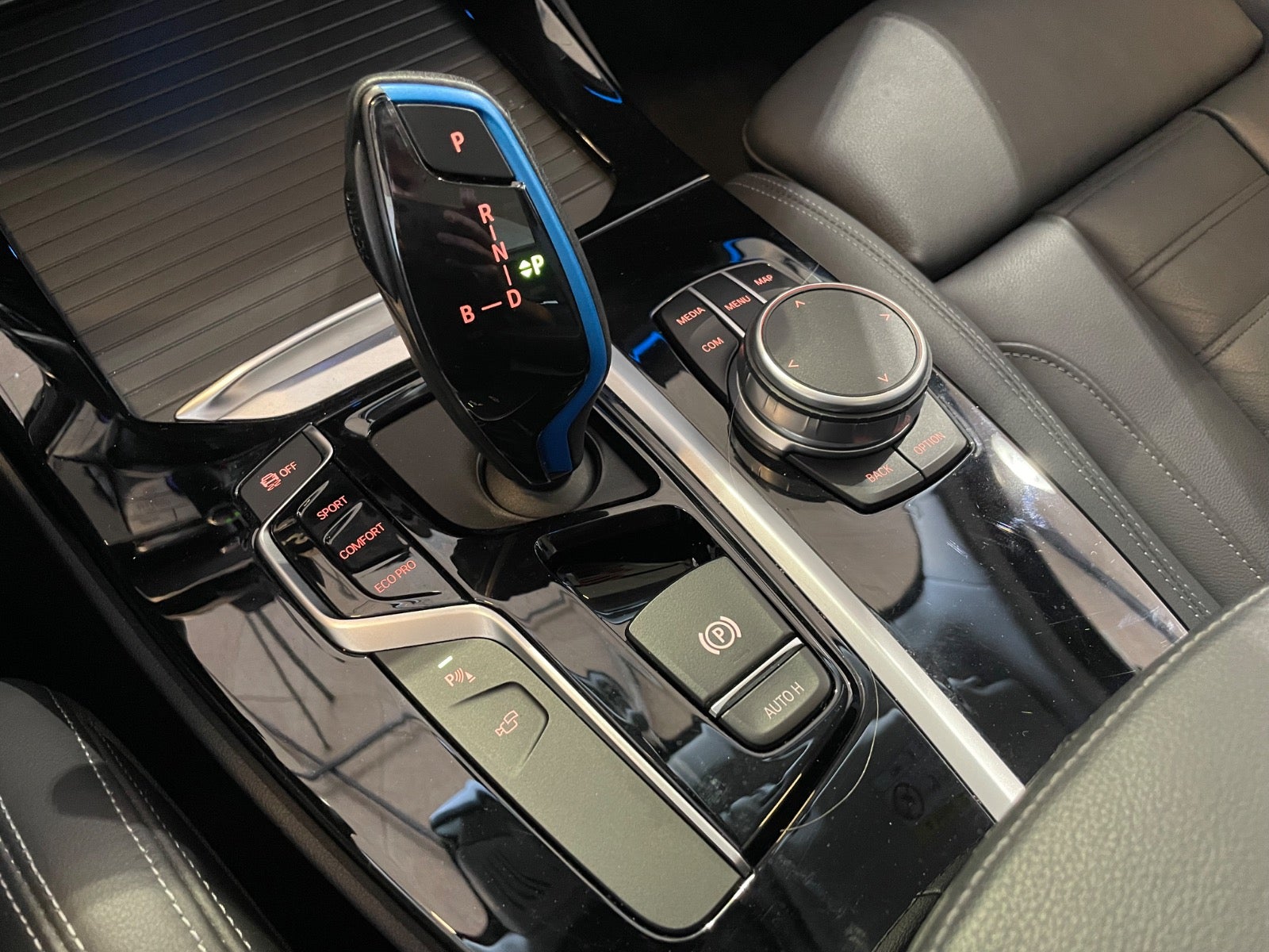 BMW iX3 Charged Plus