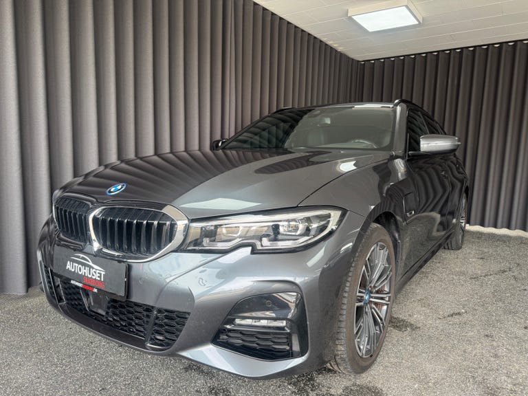 BMW 330e Touring M-Sport aut.
