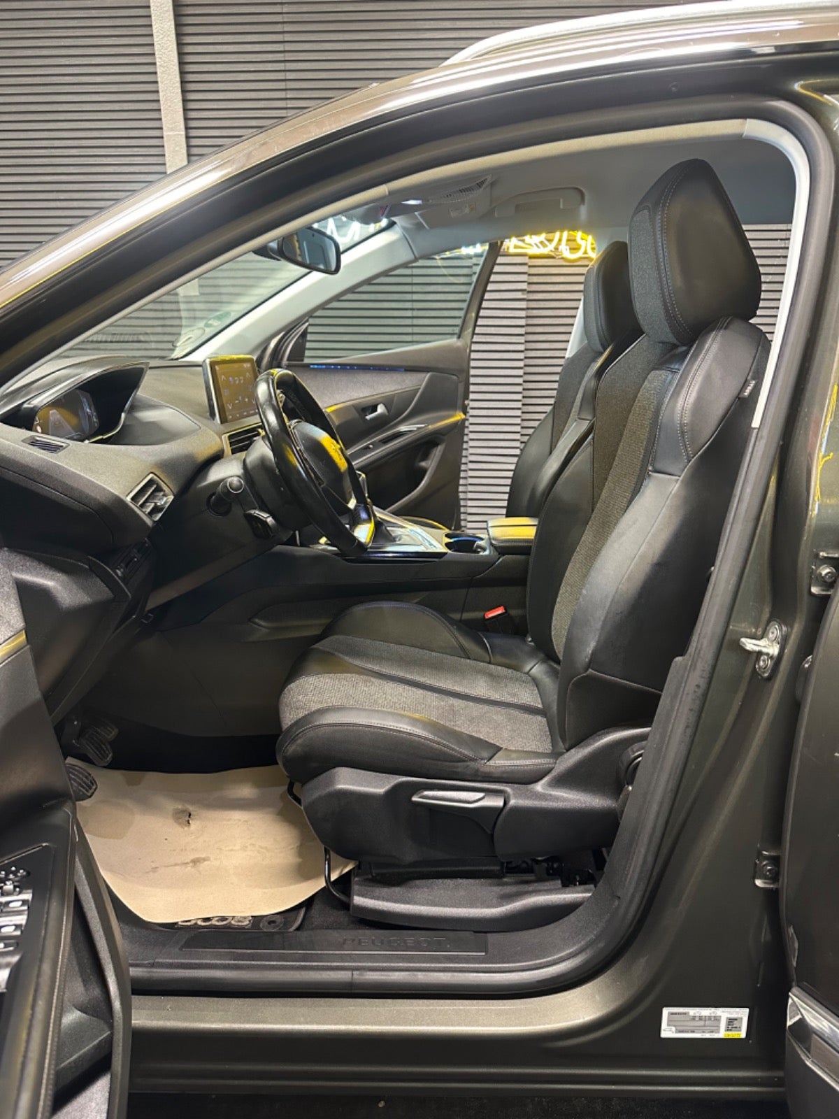 Billede af Peugeot 5008 1,5 BlueHDi 130 Allure 7prs