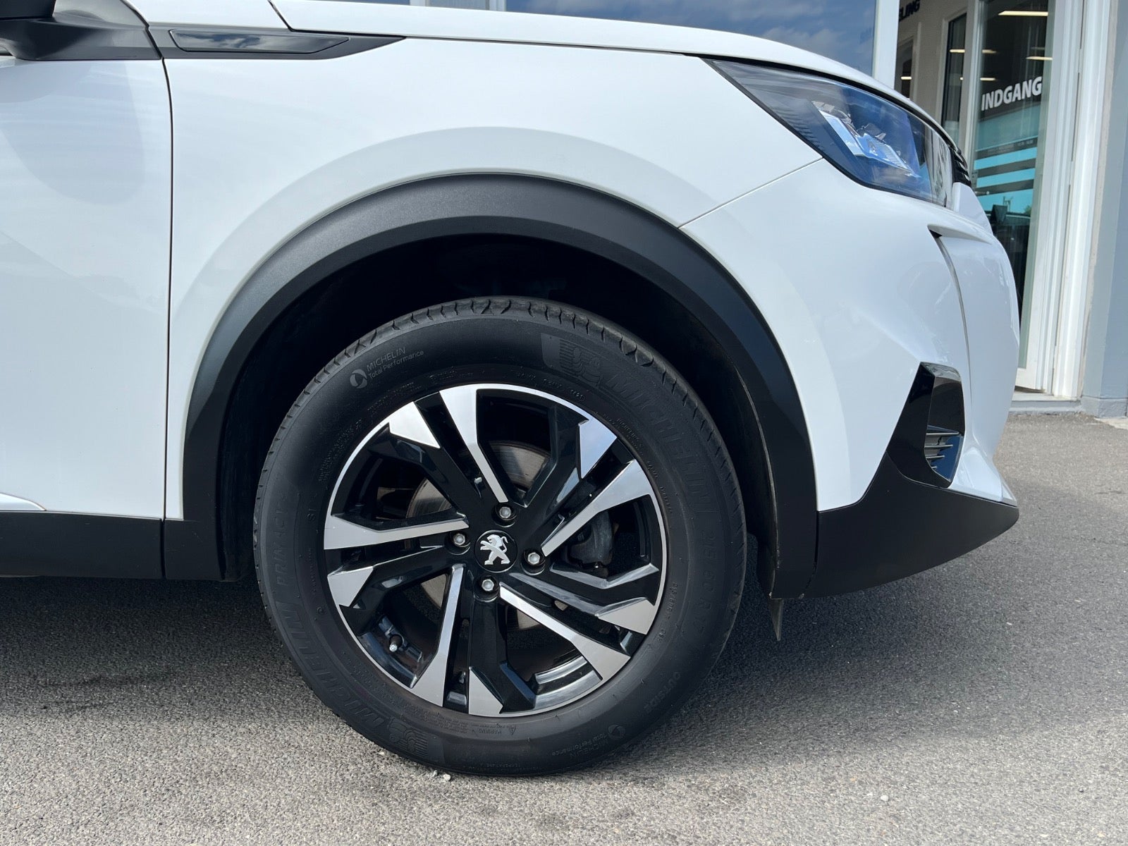 Billede af Peugeot 2008 1,2 PureTech 130 Allure EAT8