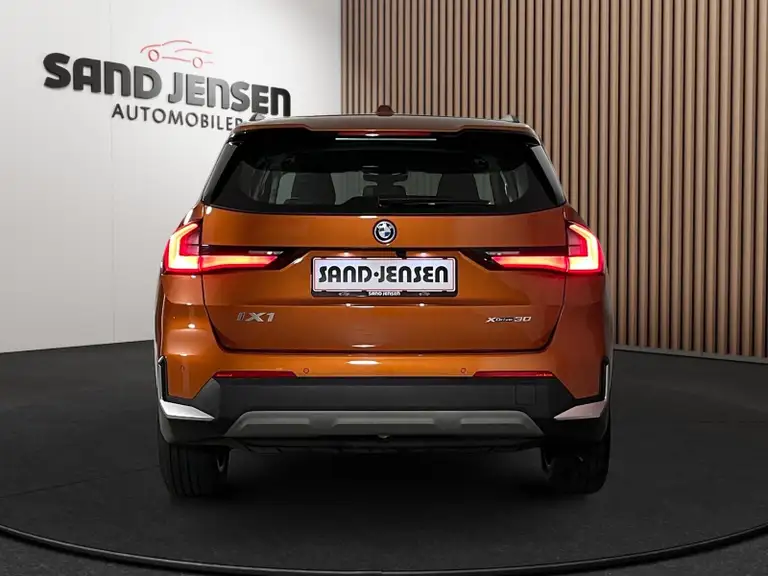BMW iX1 xDrive30