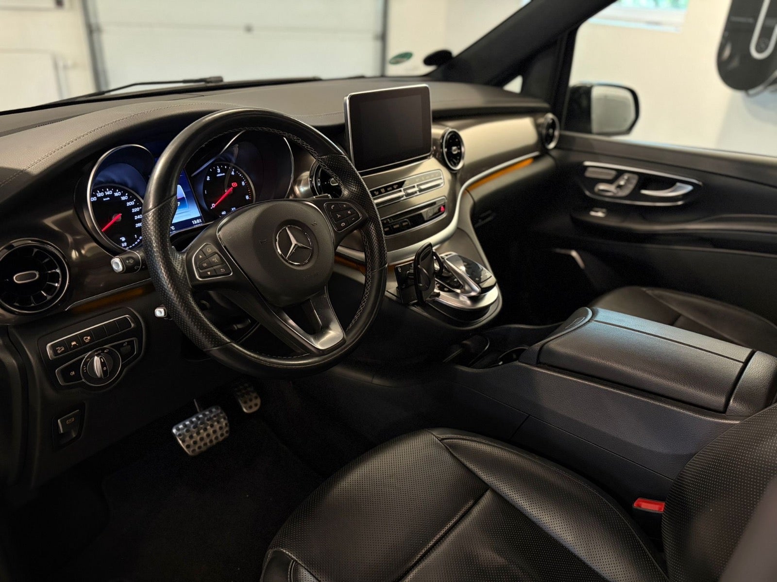 Mercedes – V300 d