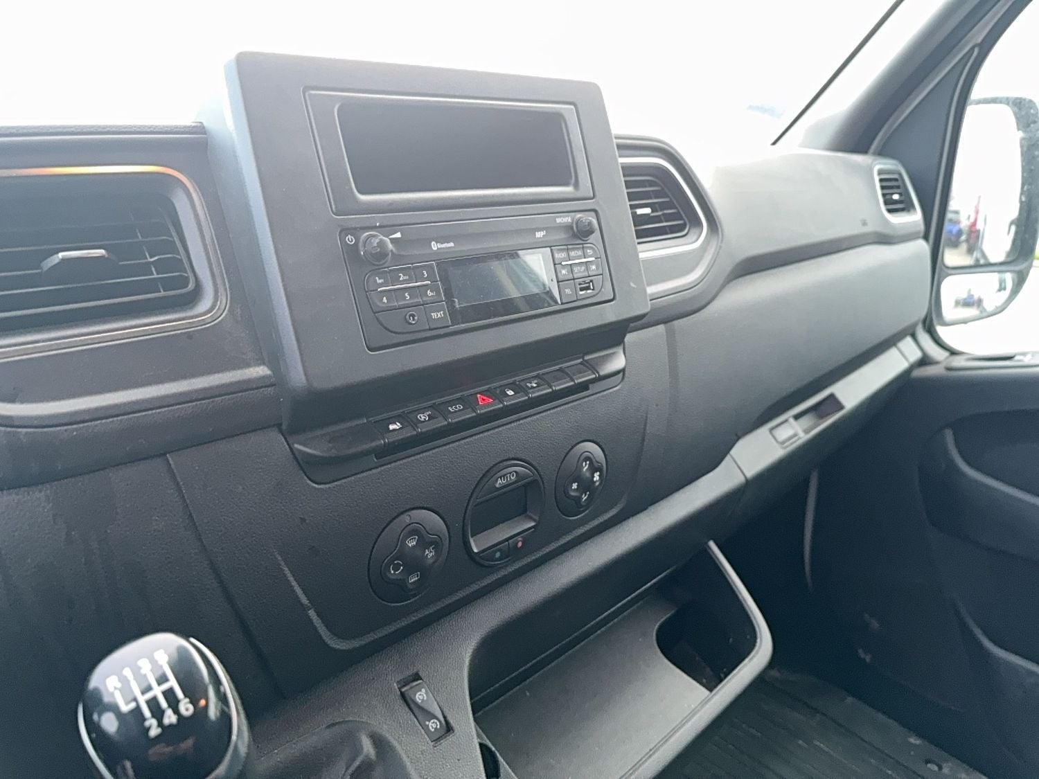 Billede af Nissan NV400 2,3 dCi 150 L2H2 Kassevogn