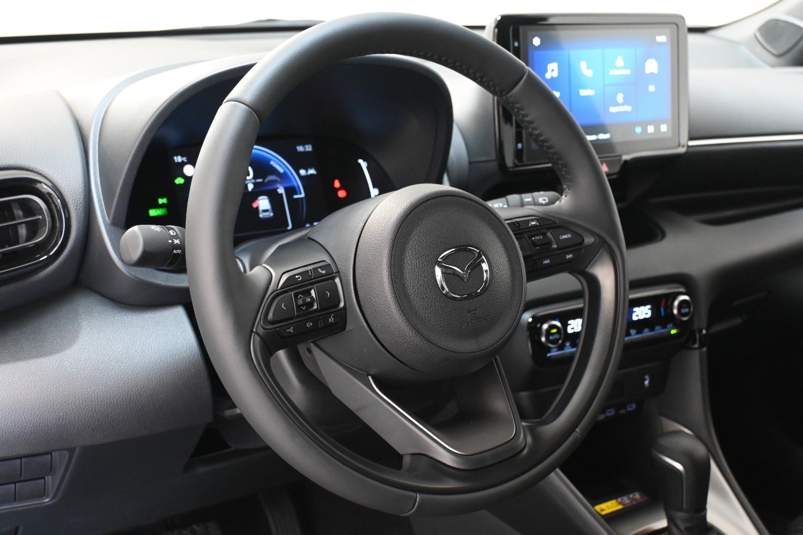 Mazda 2 Hybrid Homura CVT