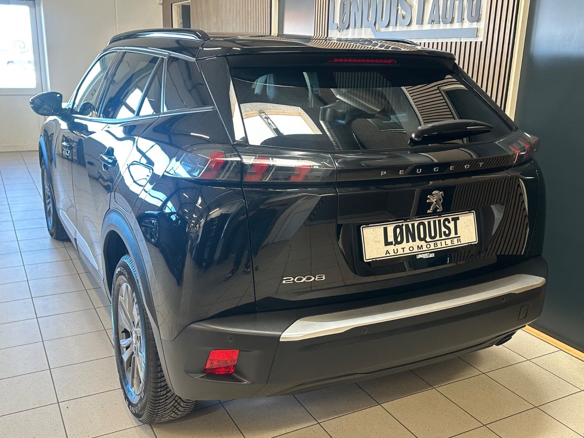 Peugeot 2008 BlueHDi 100 Allure Peugeot 2008 BlueHDi 100 Allure