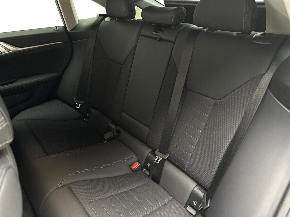 BMW i4 eDrive35 billede 12