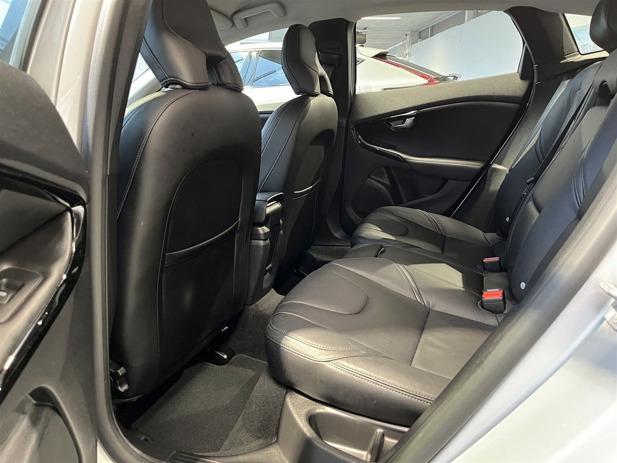 Volvo V40 T3 152 Momentum aut. billede 5