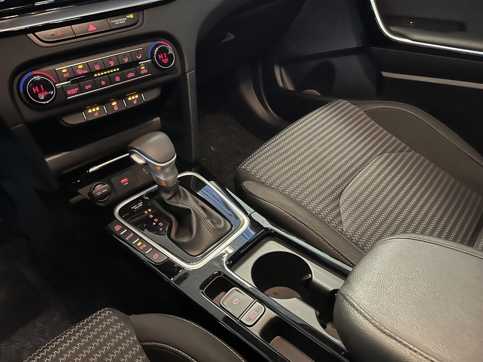 Kia Ceed PHEV Prestige SW DCT