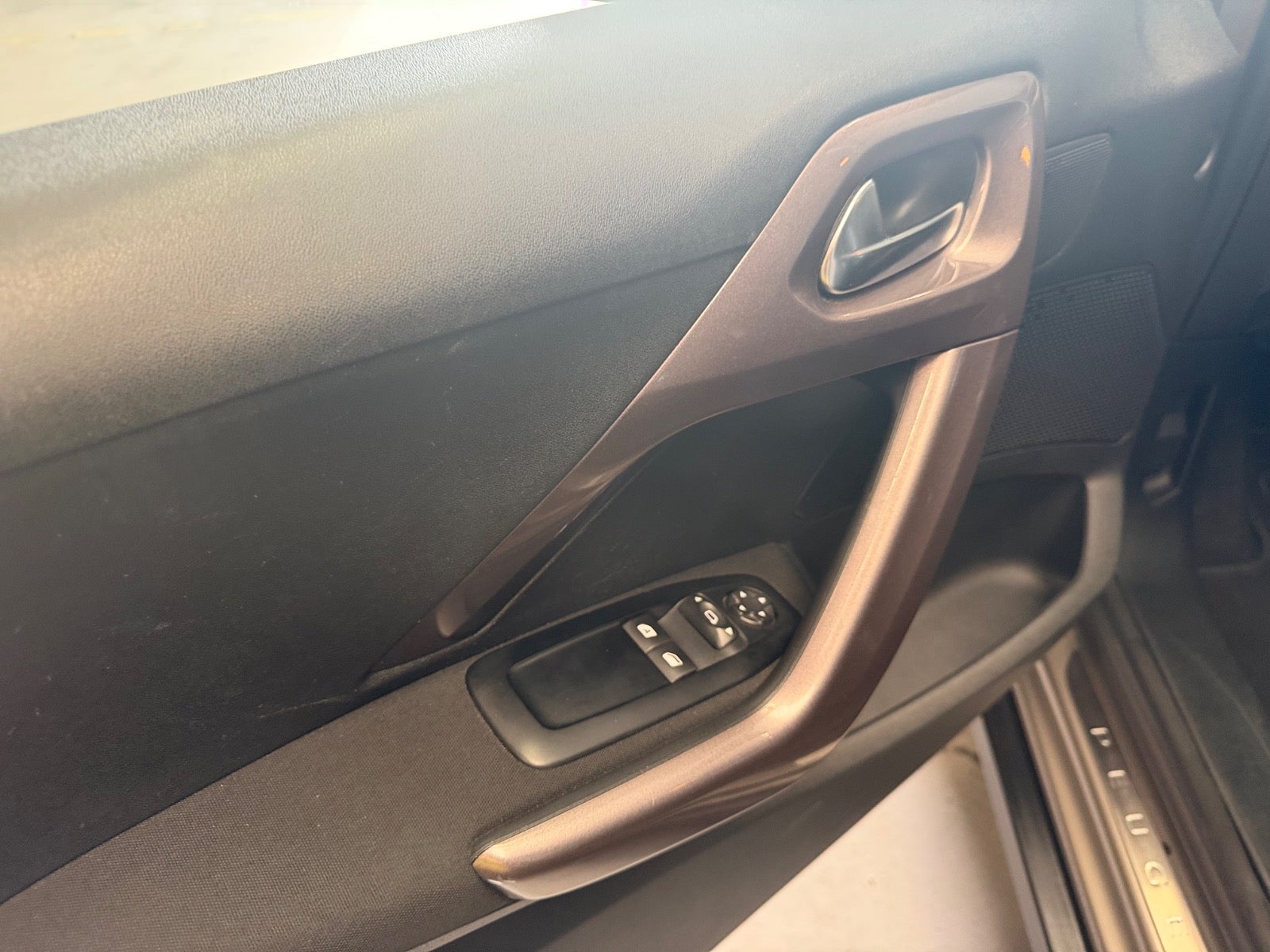 Peugeot 2008 e-HDi 92 Active - billede 11