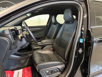 Renault Megane E-Tech Iconic