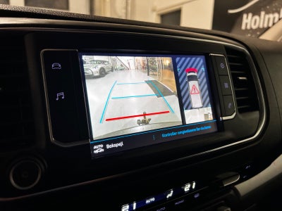 Peugeot Expert BlueHDi 122 L2 Ultimate EAT8 Van