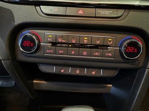 Kia Ceed T-GDi Collection DCT