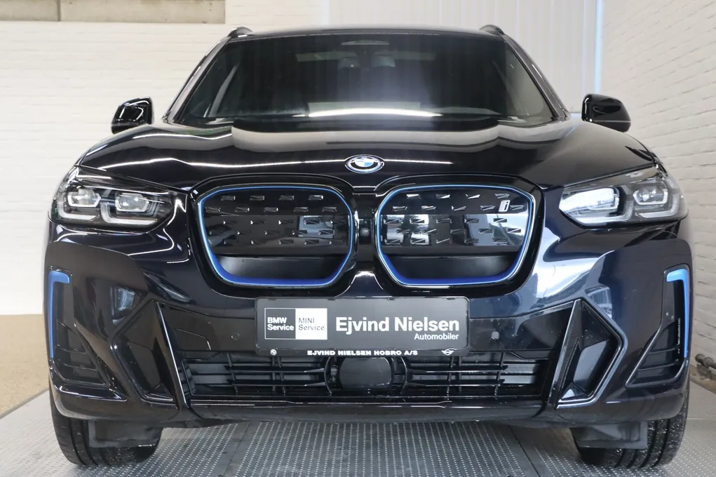 BMW iX3 Charged Plus M-Sport
