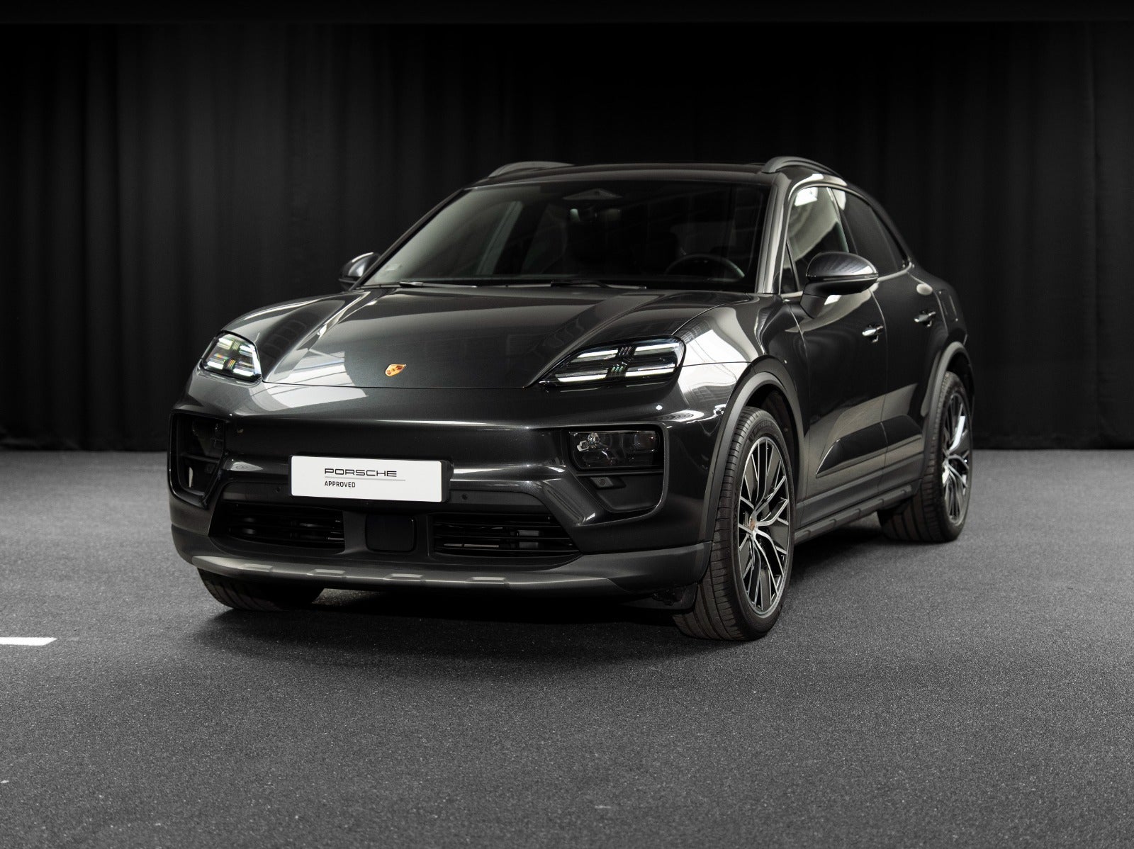 Porsche Macan 4