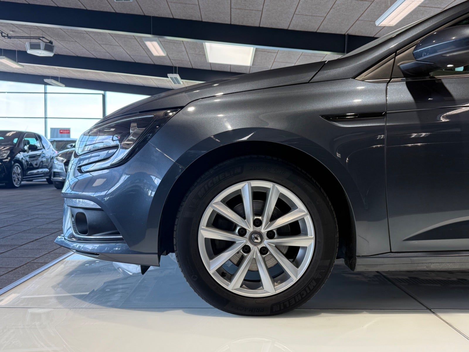 Billede af Renault Megane IV 1,5 dCi 115 Zen Sport Tourer EDC