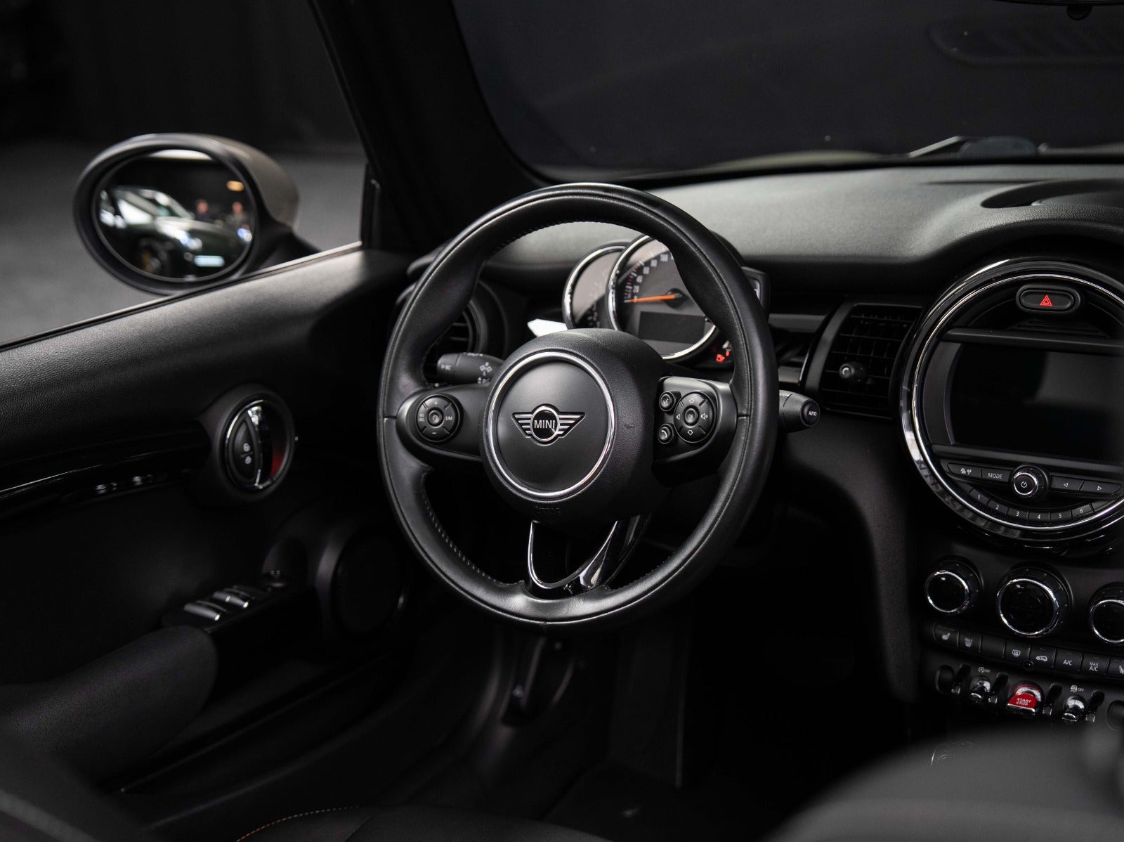 Gallery image 14 of 17