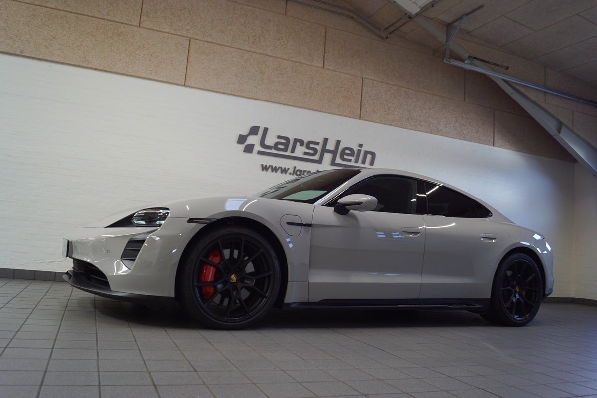 Porsche Taycan GTS Performance+