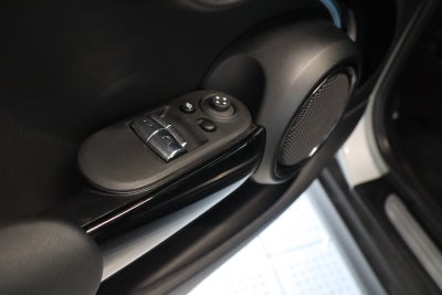 MINI Cooper SE Classic Trim