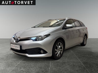 Toyota Auris 1,8 Hybrid H2 Style Skyview CVT 5d
