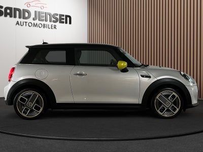 MINI Cooper SE Experience