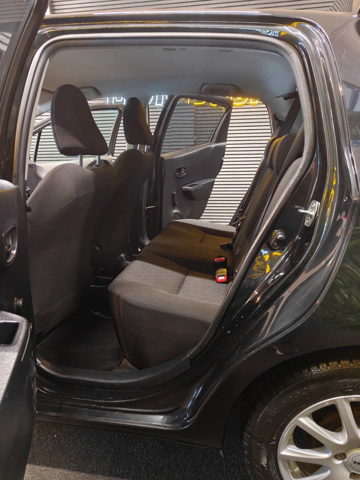 Billede af Toyota Yaris 1,0 VVT-i T1