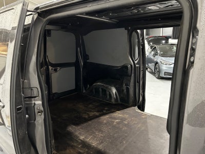 Peugeot Expert BlueHDi 122 L2 Ultimate EAT8 Van