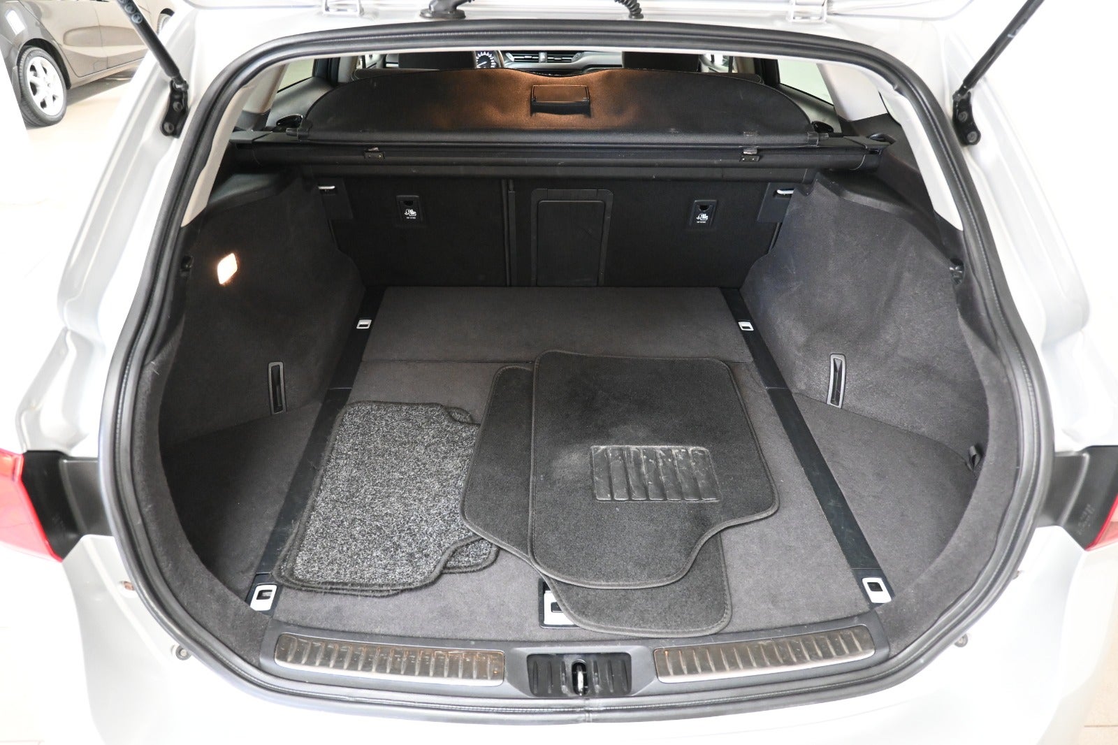 Toyota Avensis VVT-i T2 Touring Sports