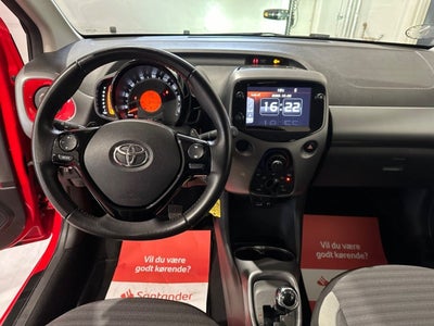 Toyota Aygo VVT-i x-plore x-shift