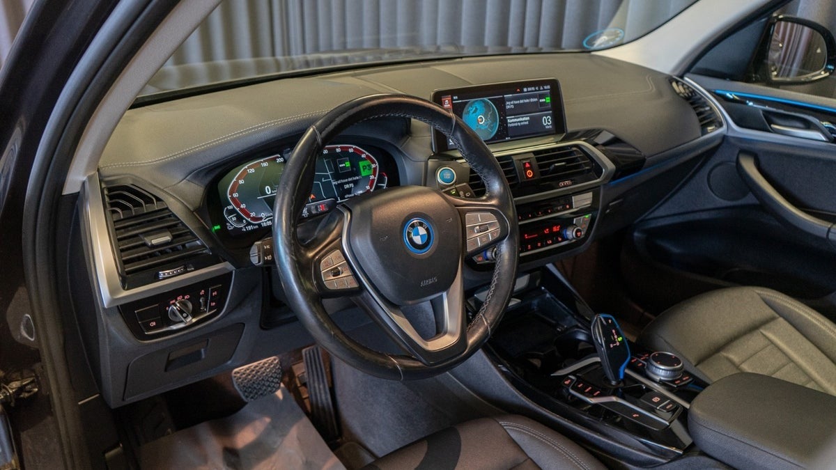 Billede af BMW iX3  Charged
