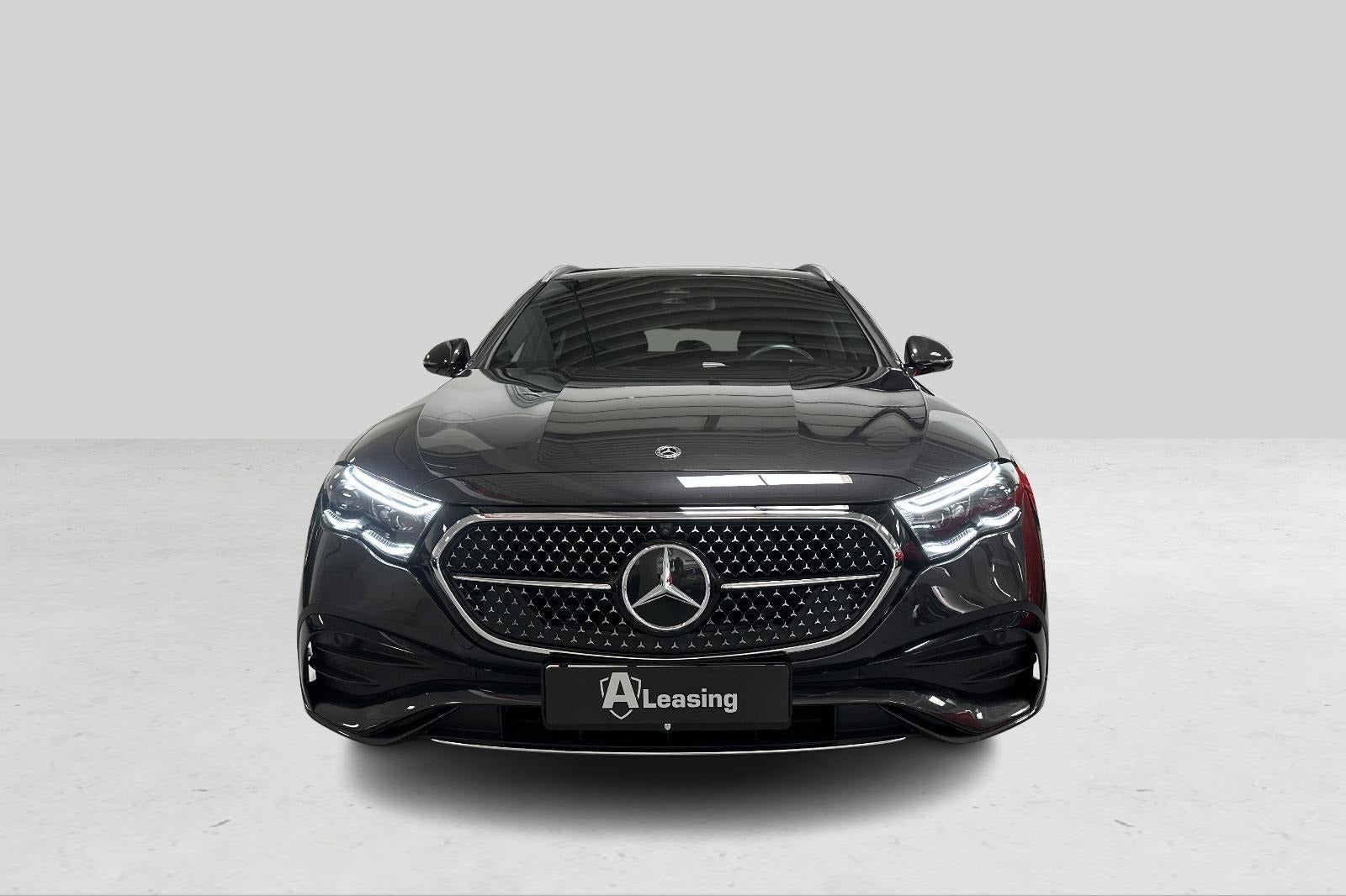 Mercedes-Benz E300 de 2,0 AMG Line stc. aut. 4Matic